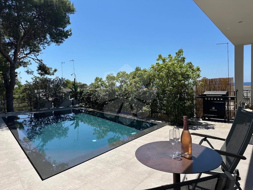 Pool view, Swimming pool