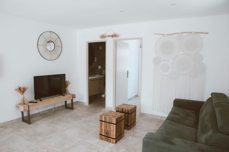 Property building, Living room