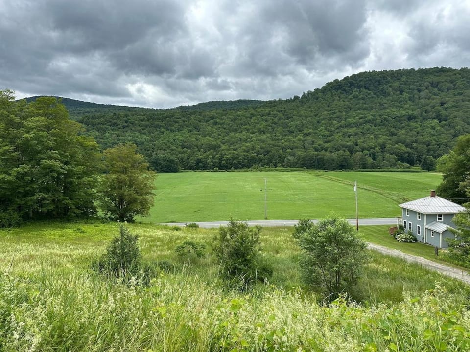 The Sweet Maple Getaway & Maple Welcome Gift! House in Addison County