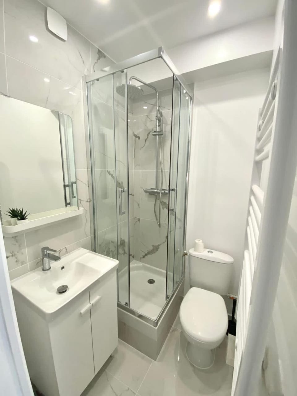 New 124 Suite Anouck - Cosy Apartment Paris Center Apartment in Paris