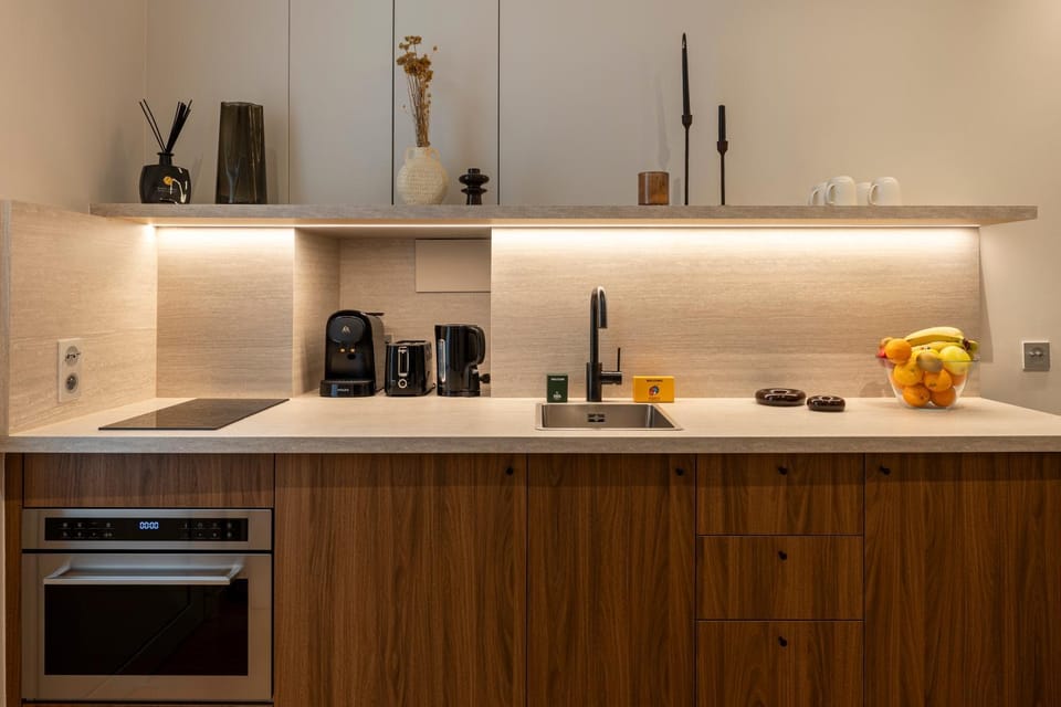 Coffee/tea facilities, Kitchen or kitchenette, Communal kitchen, oven, stove, toaster, washing machine, kitchen