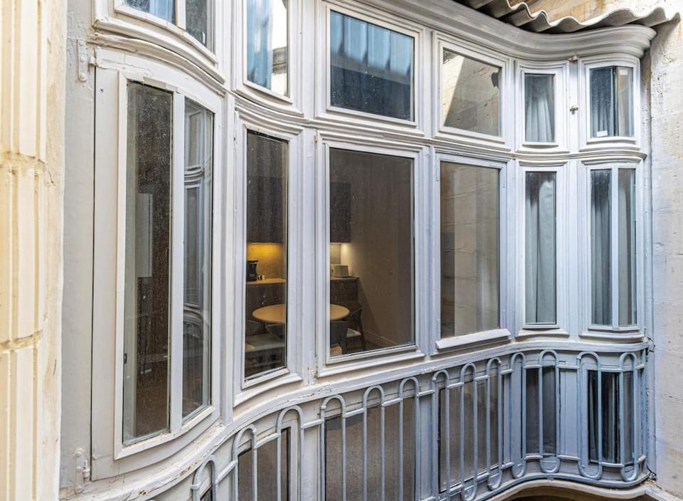 Old Theatre Suites - Favignana Apartment in Valletta