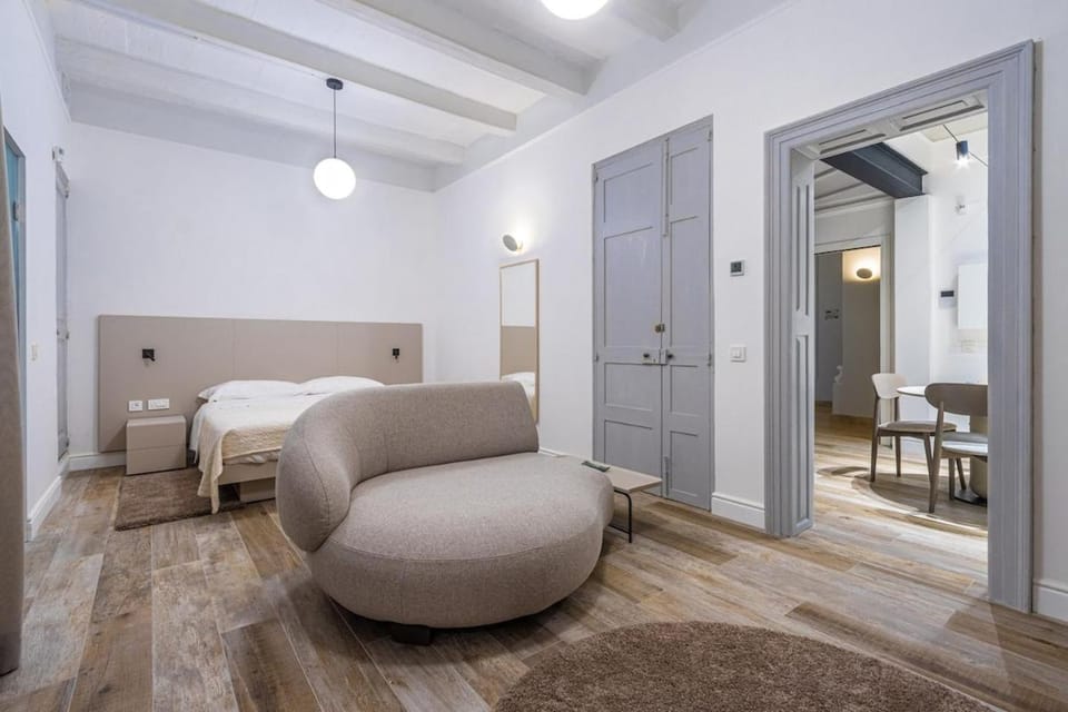 Old Theatre Suites - Favignana Apartment in Valletta