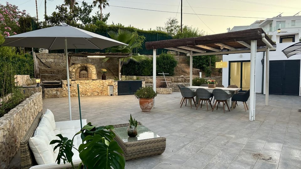 Balcony/Terrace, Dining area