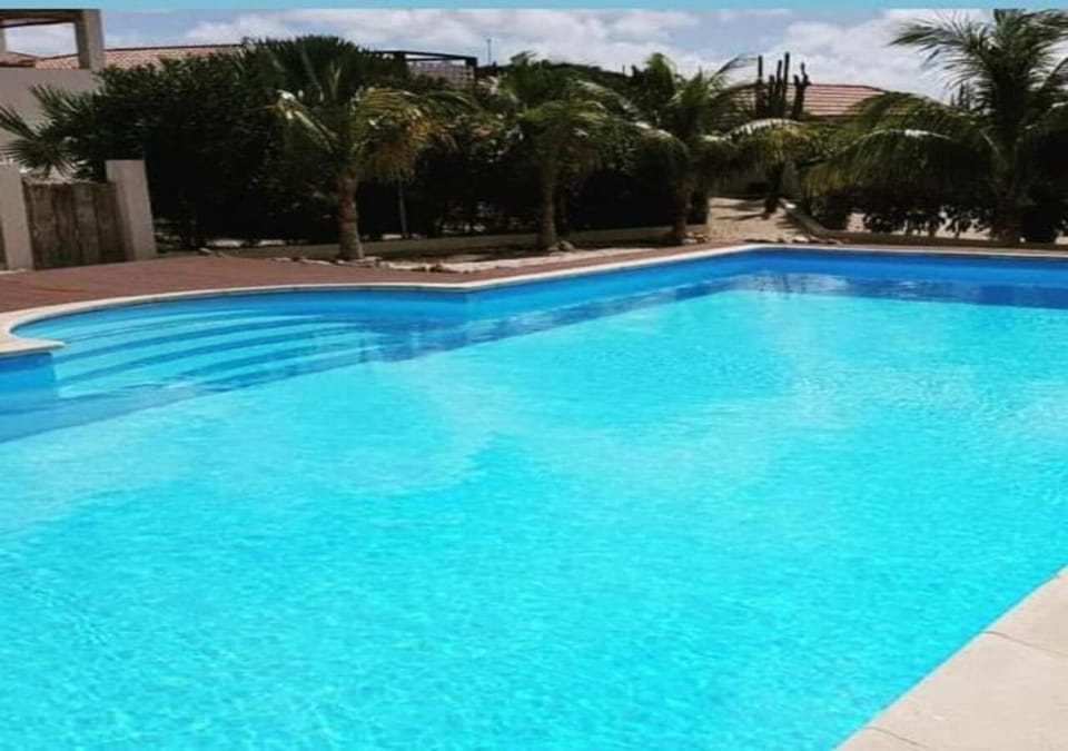 Day, Swimming pool