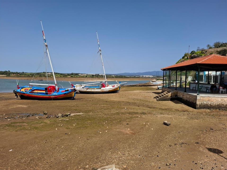 Nearby landmark, Natural landscape