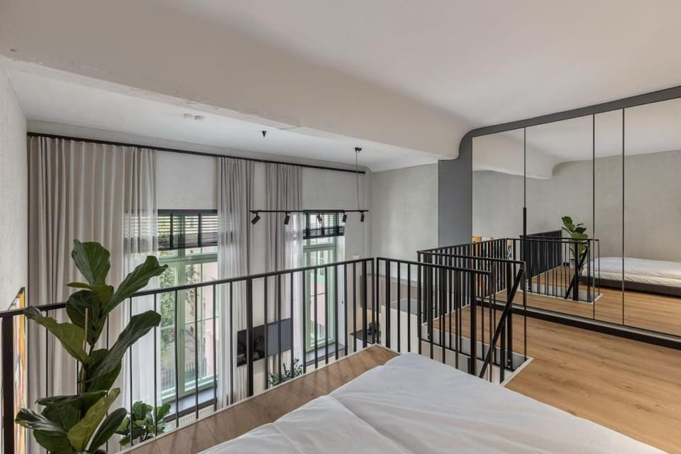 Bedroom, wardrobe