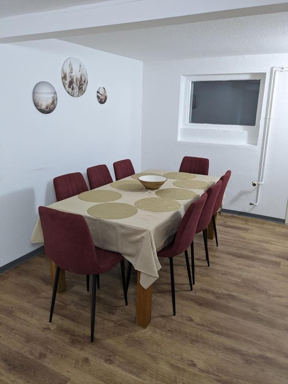 Photo of the whole room