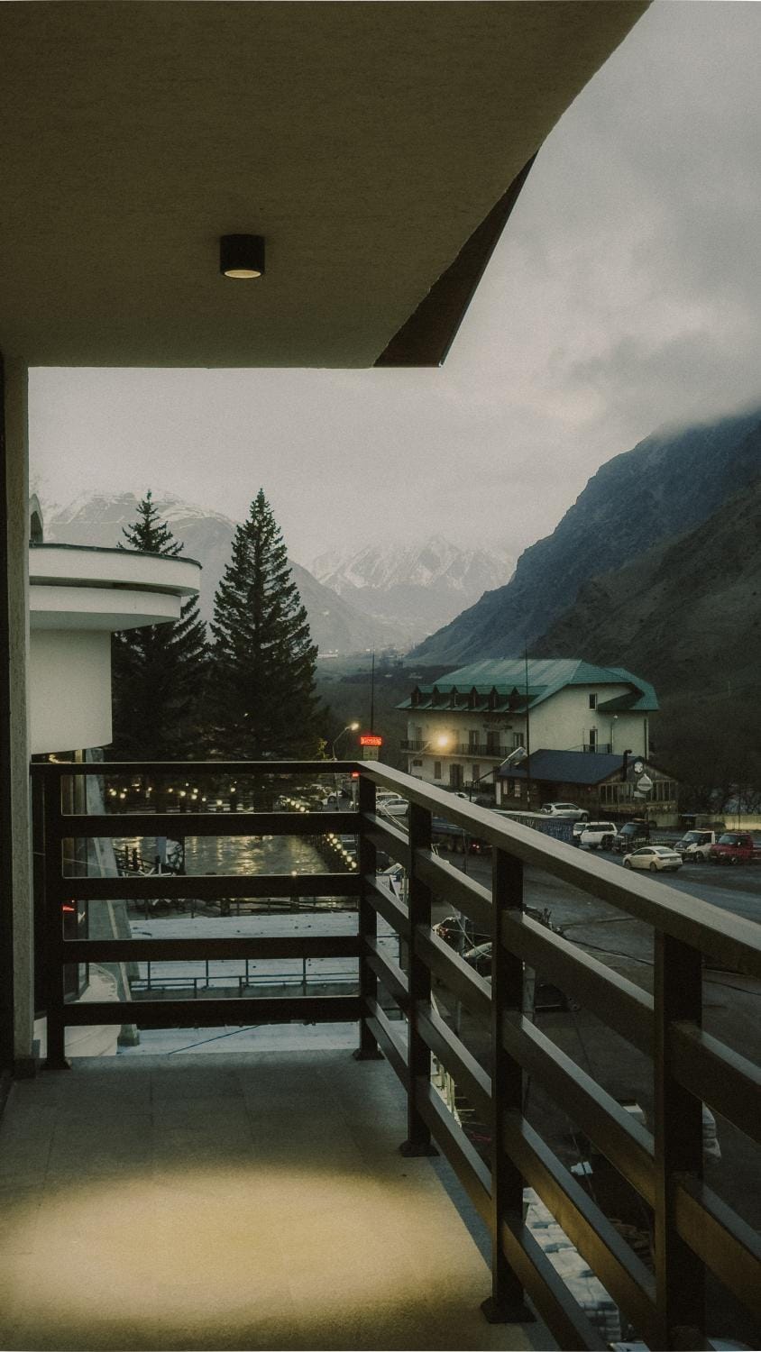 Balcony/Terrace, Mountain view