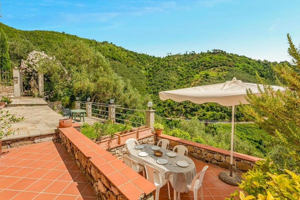LaCollina Mountain view Apartment in Levanto