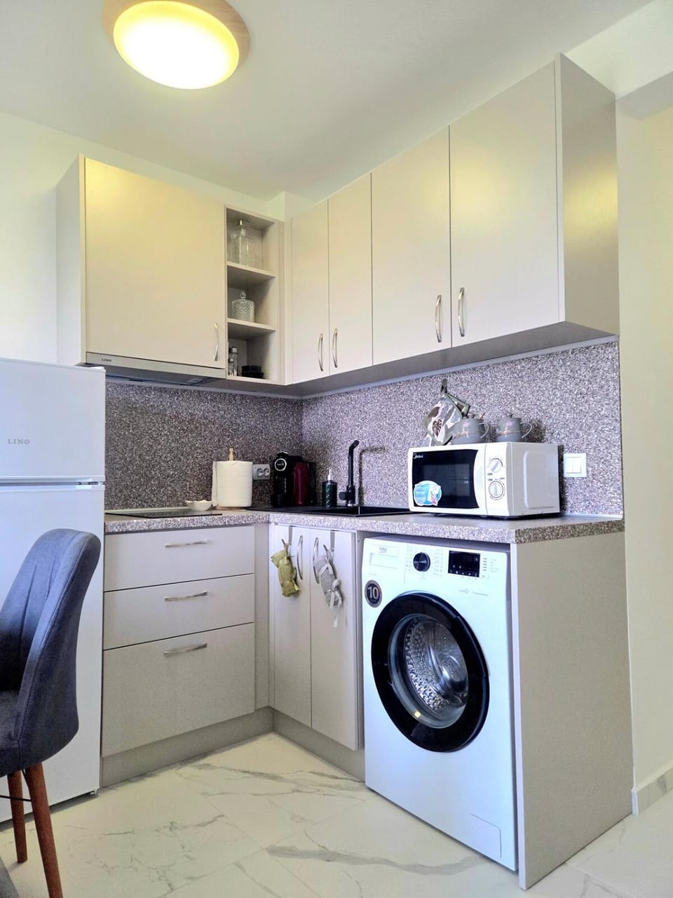 Modern Studio in Shartrez, Shkorpilovsti Apartment in Varna Province