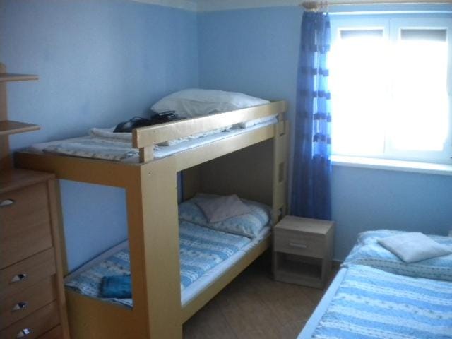 bunk bed