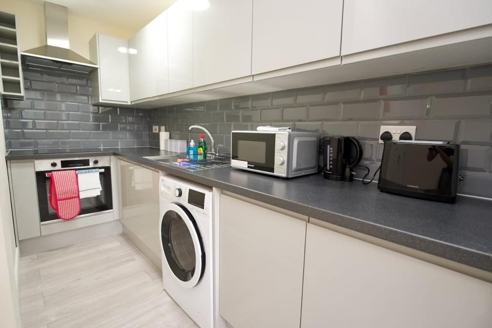 Warwick Row Apartments Coventry City Centre - Flat 4 Apartment in Coventry