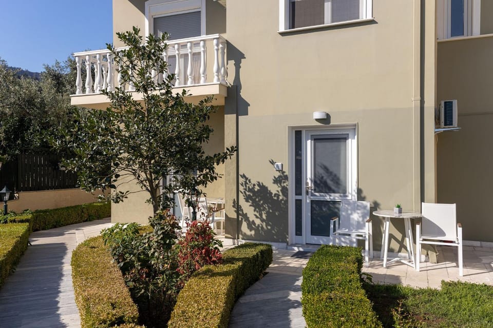 Garden, Balcony/Terrace