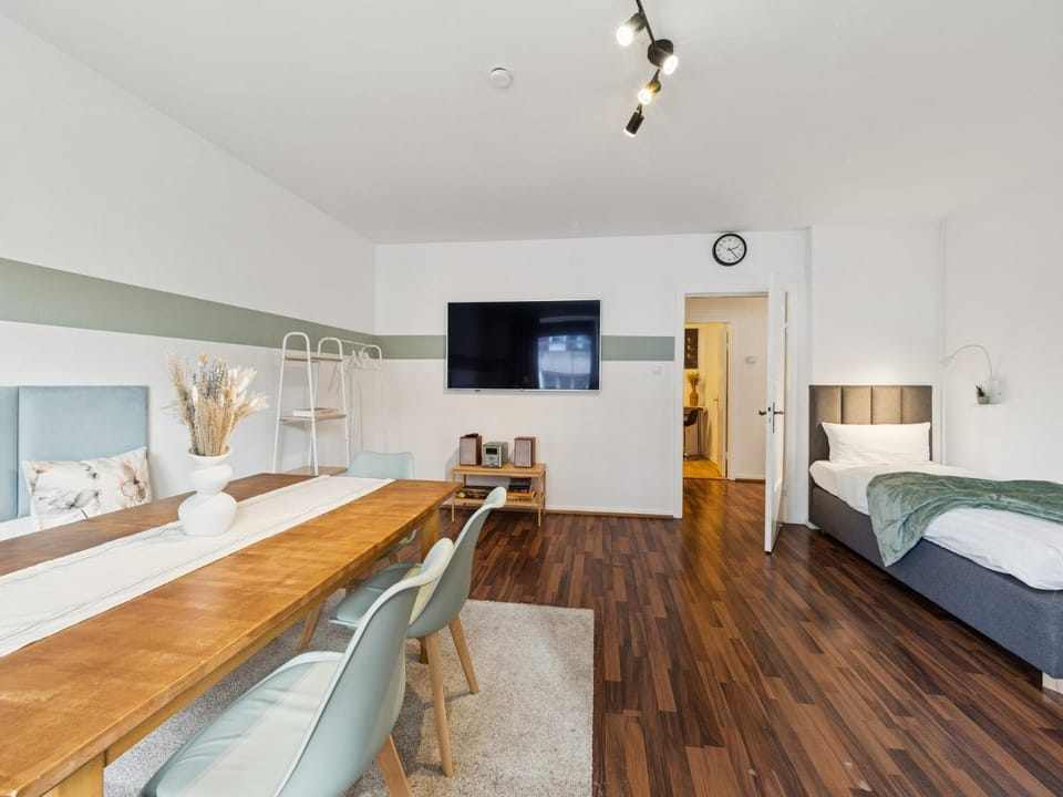 Dining area, Bedroom