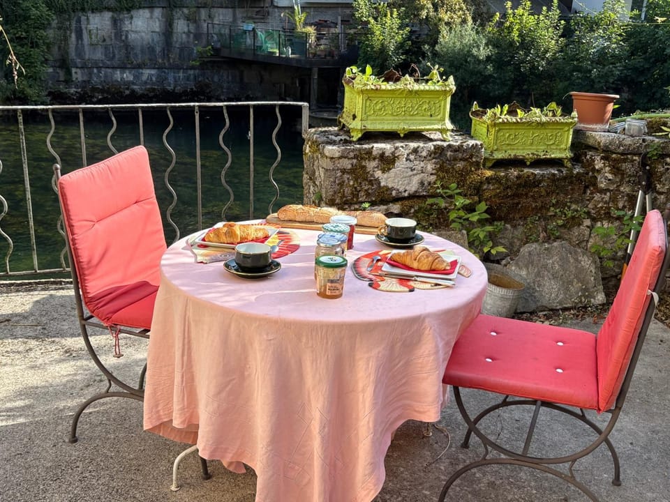 Au fil de Lods Bed and Breakfast in Bourgogne-Franche-Comté