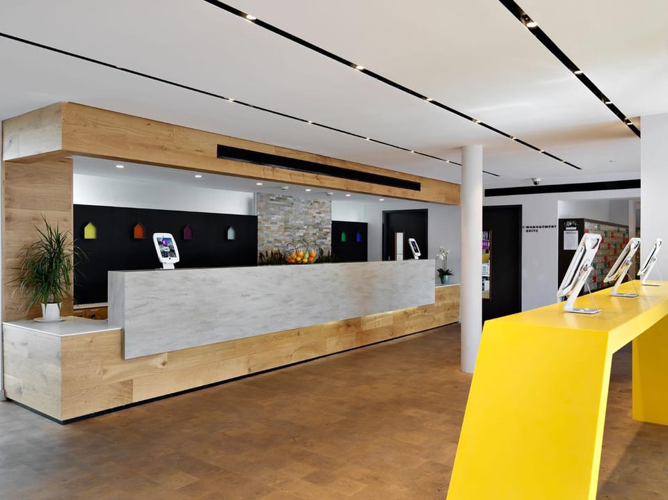 Lobby or reception, Seating area