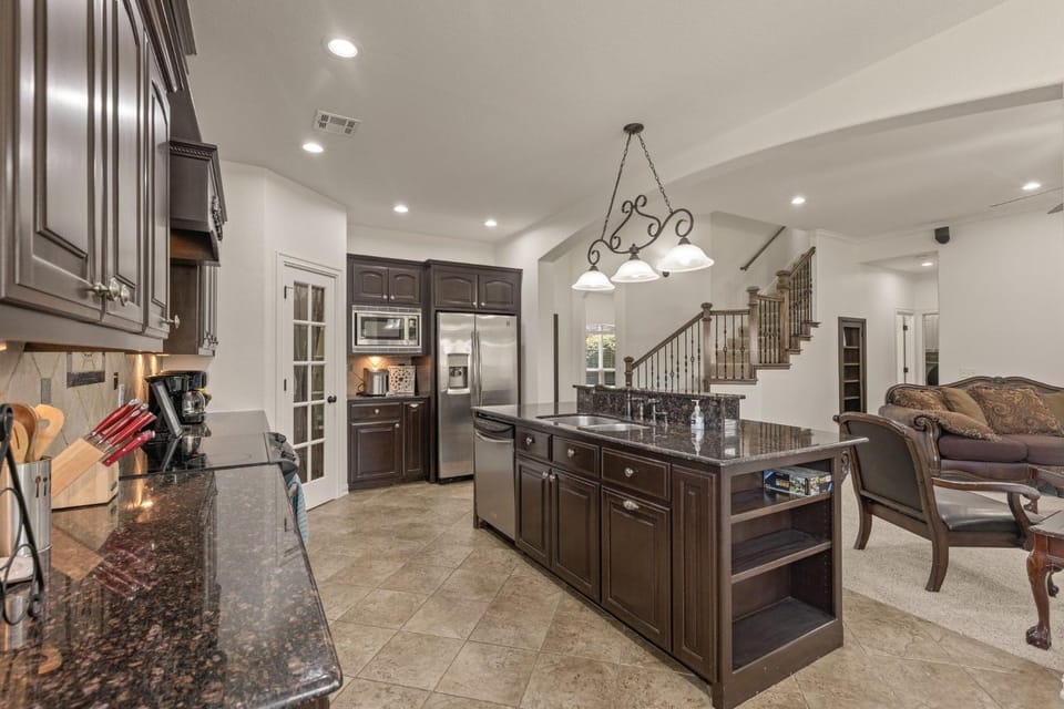 Living room, Decorative detail, kitchen