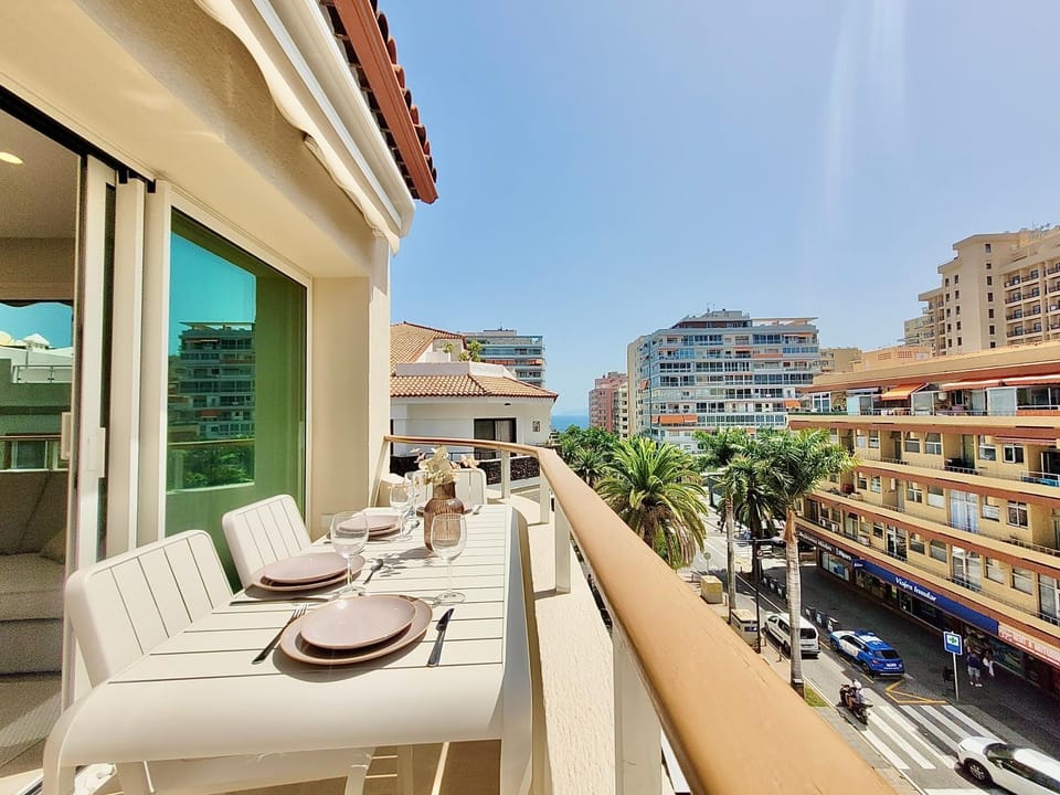 Property building, Balcony/Terrace