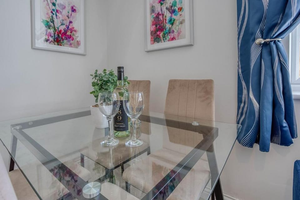 Hidden Gem - Seaside Bolthole - Crabpot Cottages Sheringham Apartment in Sheringham