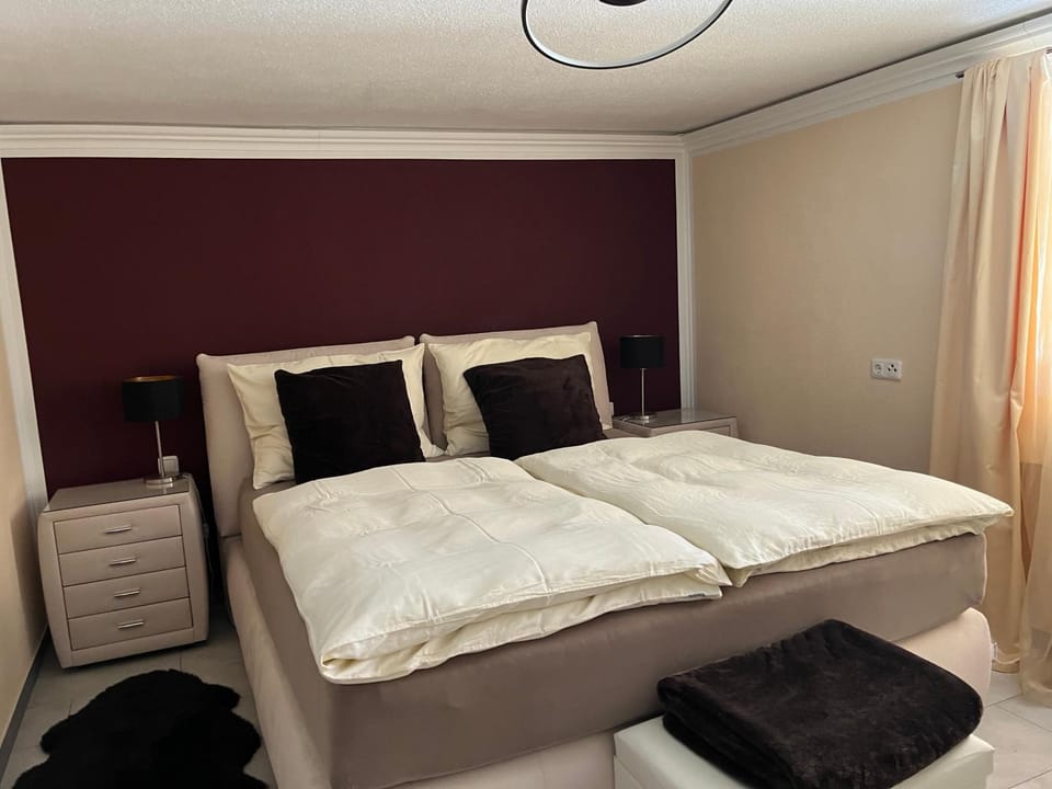 Living room, Bedroom