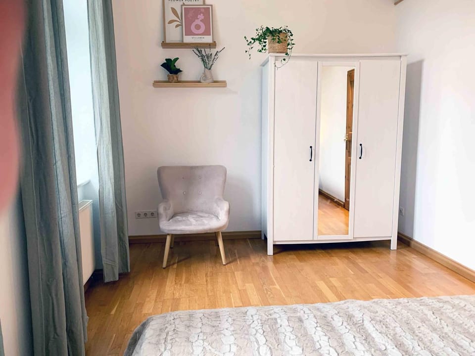Bed, Photo of the whole room, Bedroom, wardrobe