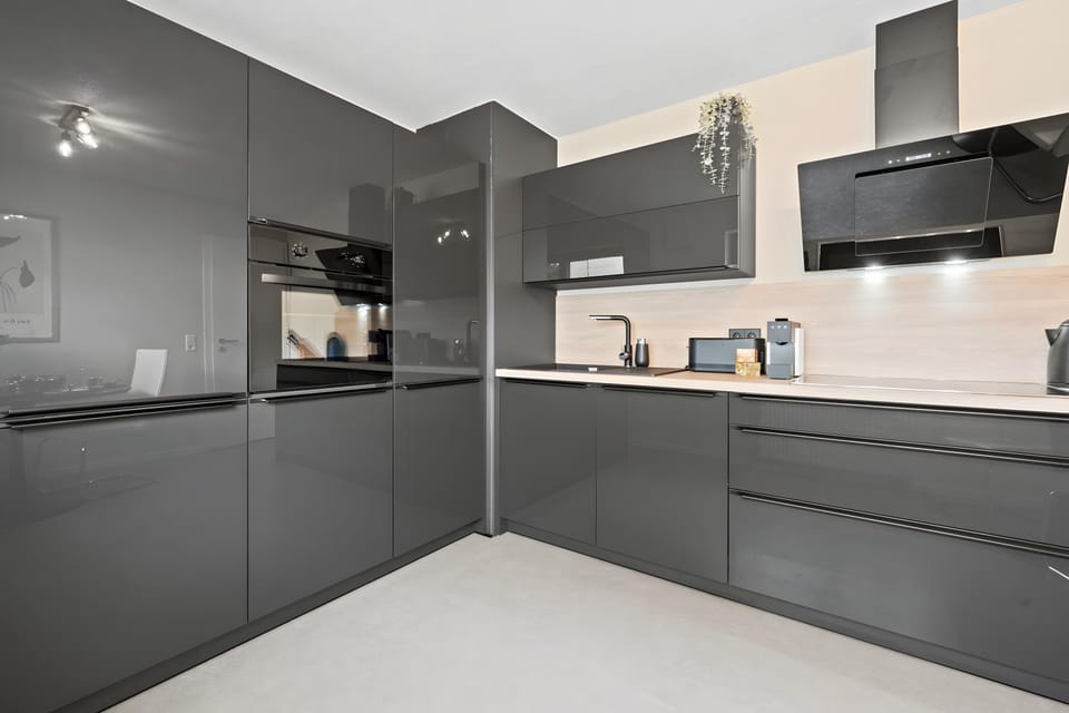 Kitchen or kitchenette, Living room