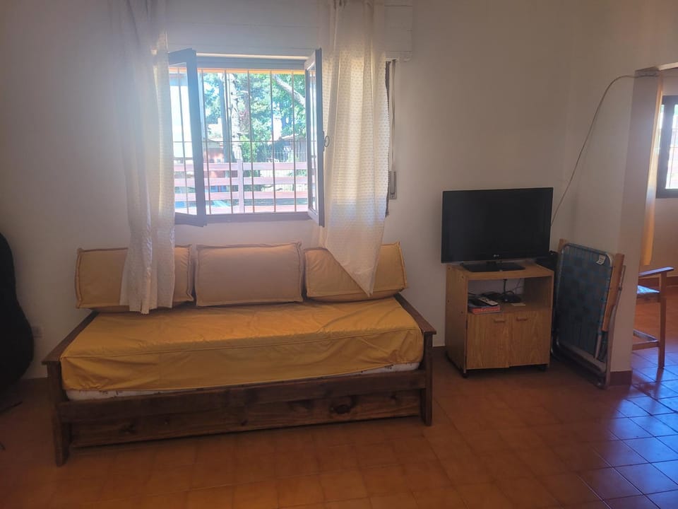 Casa con cochera y parrilla a 6 cuadras del mar Ideal familias House in Mar de Ajó