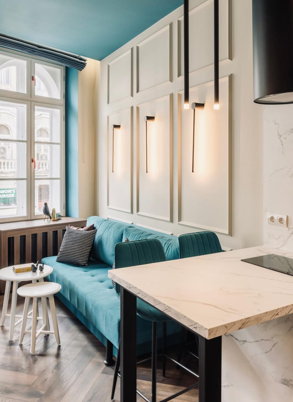 Kitchen or kitchenette, Living room