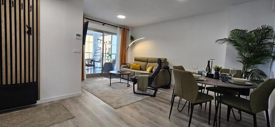 Oceana Beachfront Apartment - Sea Views, Pool & Spa Apartment in Calp