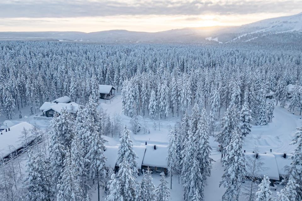 Property building, Neighbourhood, Natural landscape, Winter