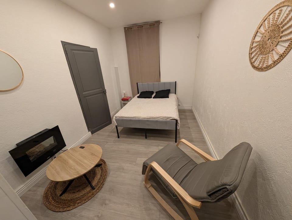 Jolie 2 pièces climatisé centre ville Apartment in Narbonne