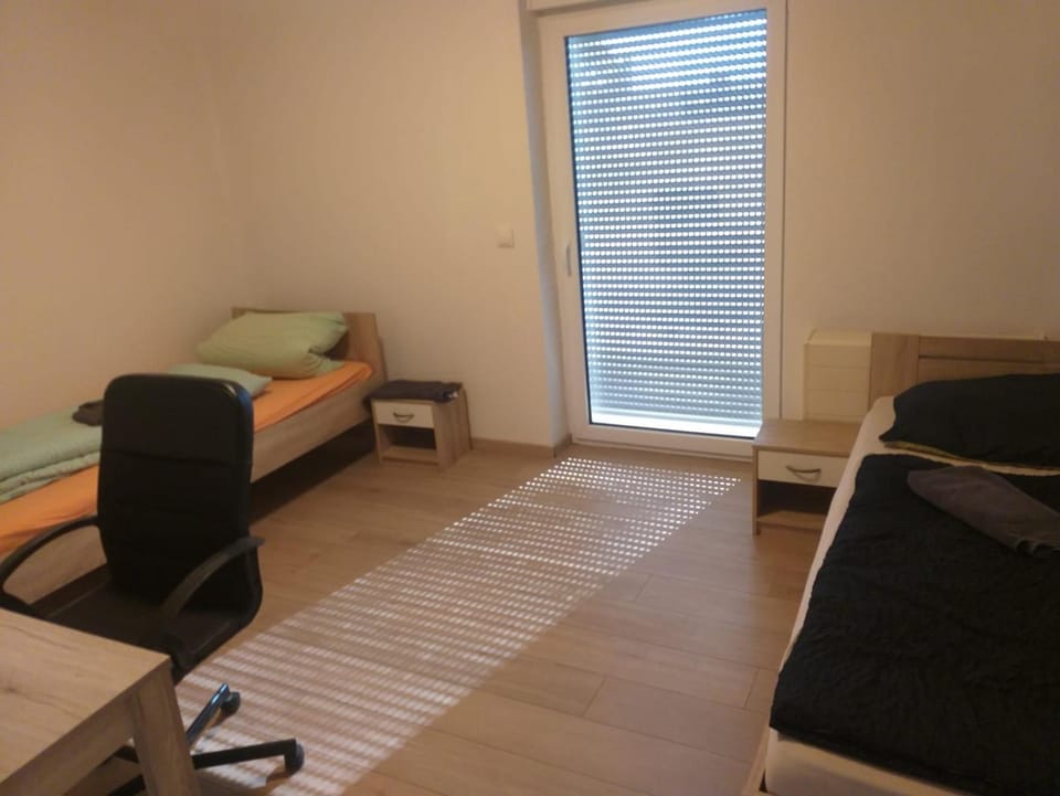 Monteurwohnung in Eisenberg Pfalz Apartment in Rhineland-Palatinate