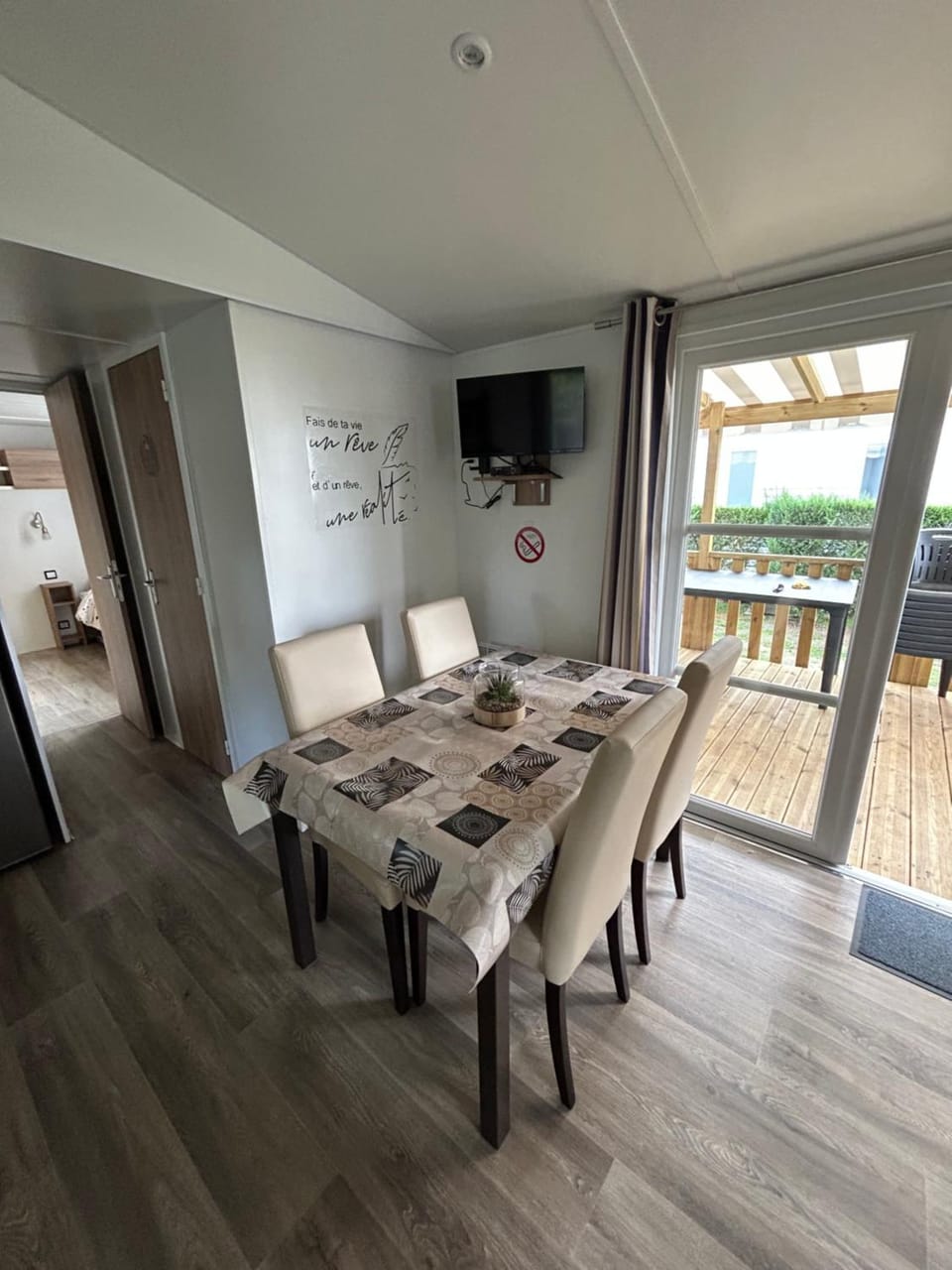 Mobil-Home 3ch 8 pers - Les Charmettes K100 - Les Mathes Campground/ 
RV Resort in Les Mathes
