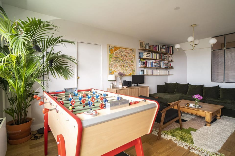 Family nest with Sacré-Coeur and Eiffel Tower view Apartment in Paris