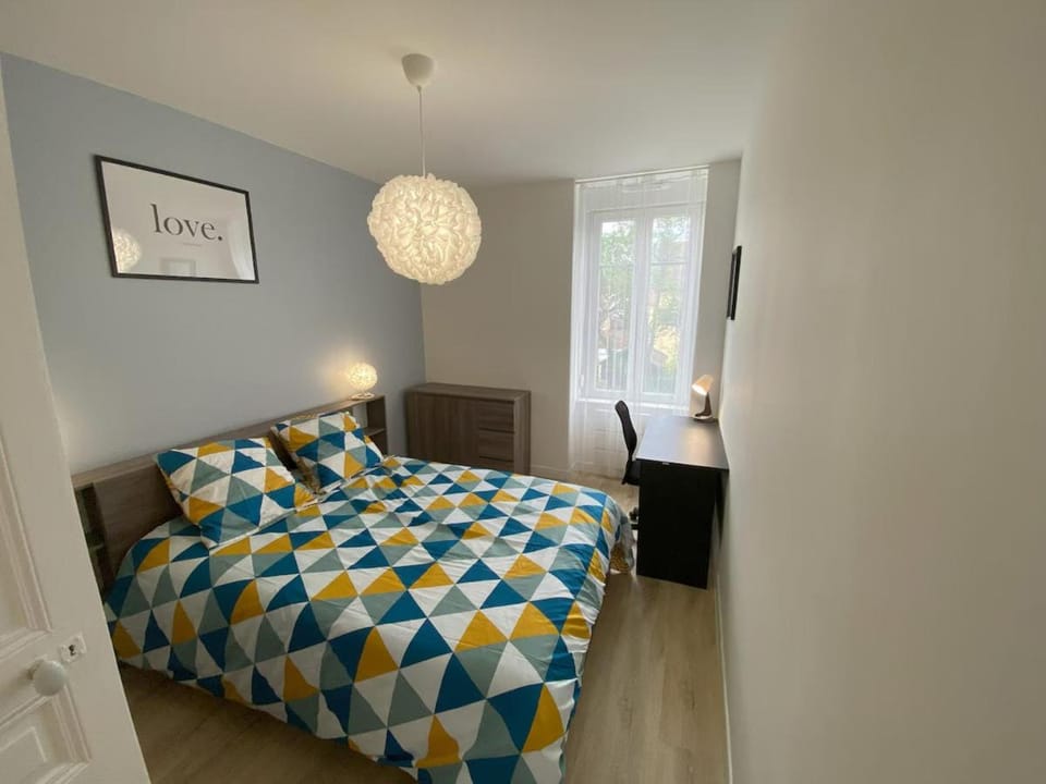 Bed, Bedroom