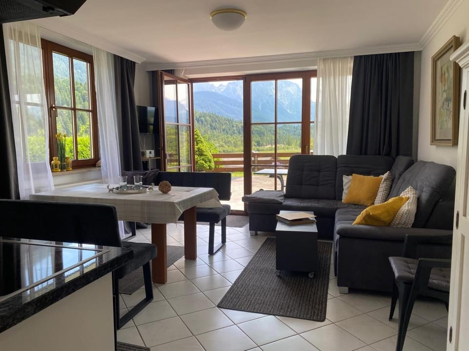 Alpenjuwel Apartment in Mittenwald