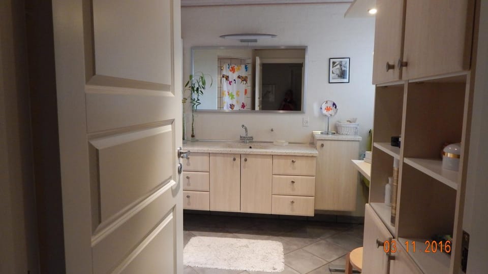 Bathroom, Public Bath
