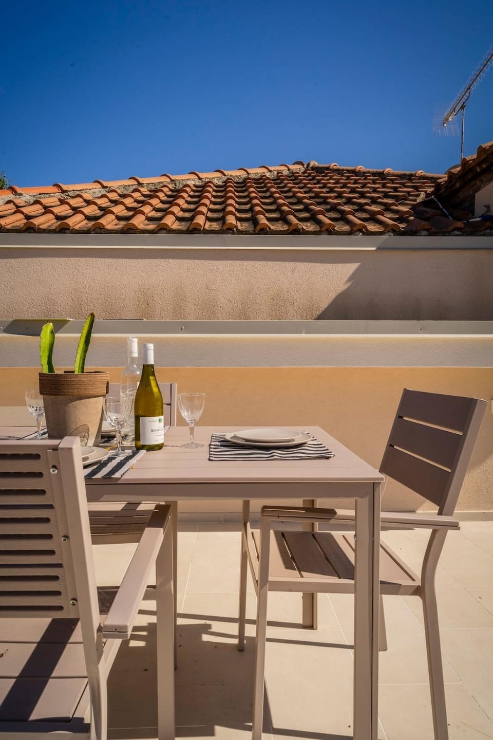 Patio, Day, View (from property/room), Balcony/Terrace, Dining area