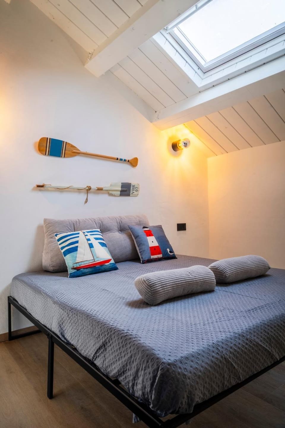 Bed, Photo of the whole room, Bedroom, furniture