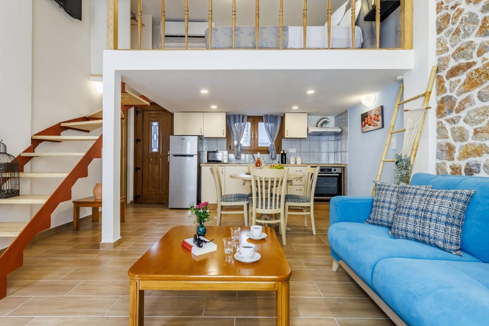 SUN NEST Loft Apartment in Skopelos