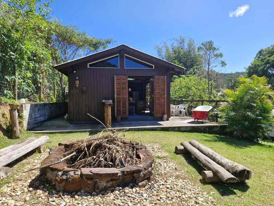Cabana rústica I Fogo de Chão | Acesso a cachoeira House in Florianopolis