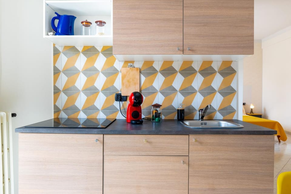 Kitchen or kitchenette, Living room