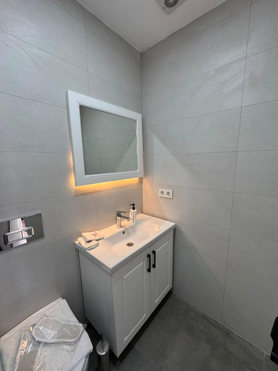 Bathroom, Bedroom