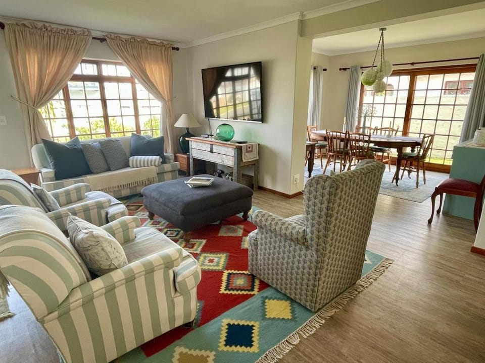 Voelklip Holiday Home House in Hermanus