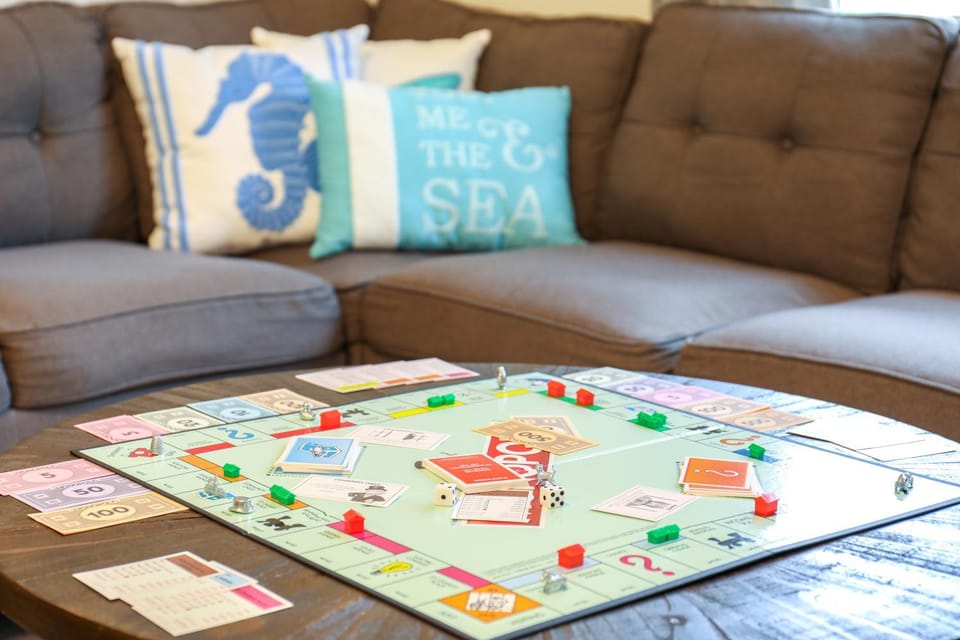 Game Room, Living room