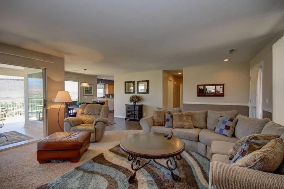 510 | Mountain-View Condo at Las Palmas Resort House in St George