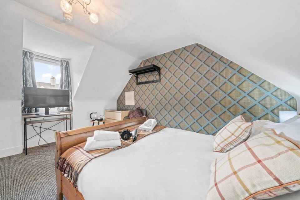 Cloudhowe Cottage Ensuite Rooms & Studio Inverness Bed and Breakfast in Inverness