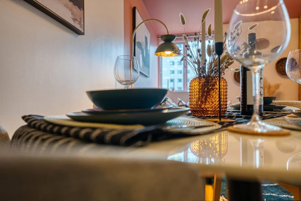 Food and drinks, Dining area, Drinks