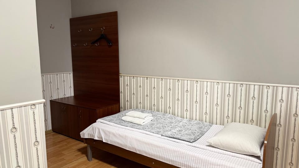 Bed, Photo of the whole room, Bedroom, towels, wardrobe